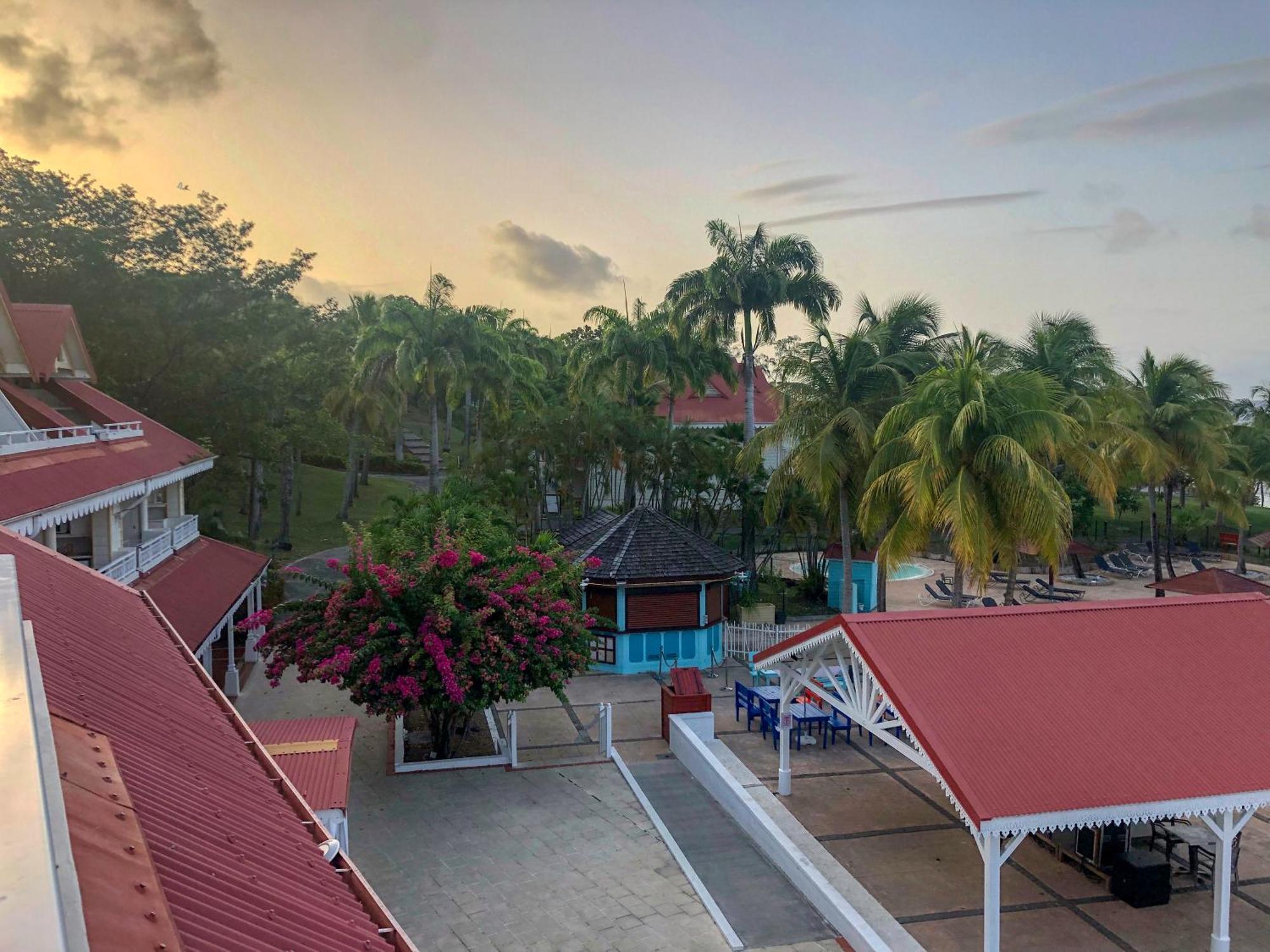 Ti Kaz Funky Host -T3 Vue Mer Premium 3 Etoiles - Village Vacances Sainte Anne Guadeloupe Esterno foto
